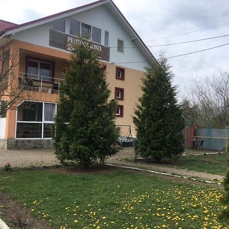Cazare Ieftina Piatra Neamţ Екстериор снимка