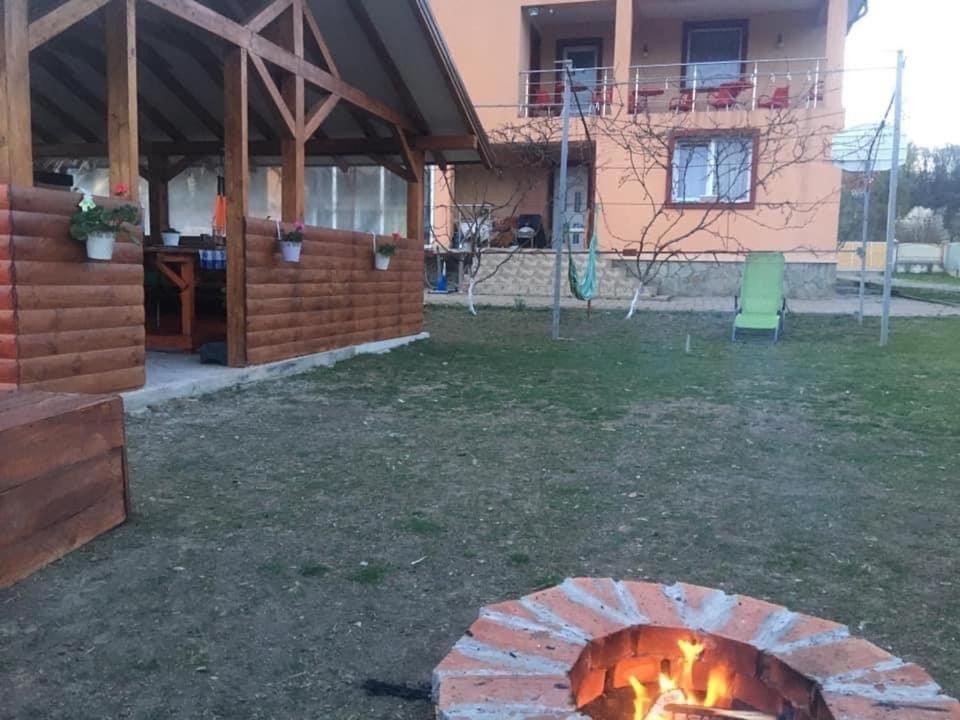 Cazare Ieftina Piatra Neamţ Екстериор снимка